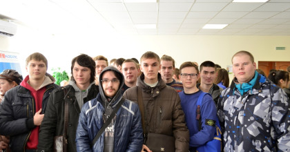 участие выпускников в Ярмарке вакансий и учебных рабочих мест  «Старт в трудовую жизнь» - фото - 1