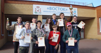 участие в Межрегиональных спортивно-игровых соревнованиях "Космические старты", посвященных Дню космонавтики - фото - 1