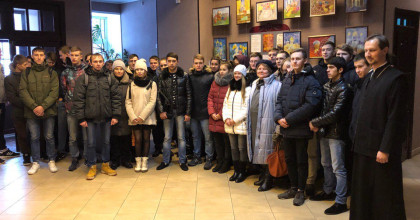 «урок истории» в храме Новомучеников Российских - фото - 1