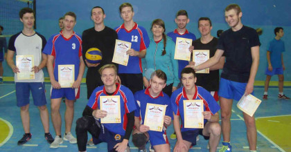 соревнования по волейболу среди юношей в зачет Спартакиады обучающихся профессиональных образовательных организаций г.Смоленска - фото - 1