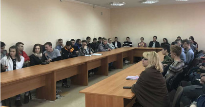 встреча студентов корпуса №2 строительного колледжа с представителями прокуратуры Смоленской области - фото - 1