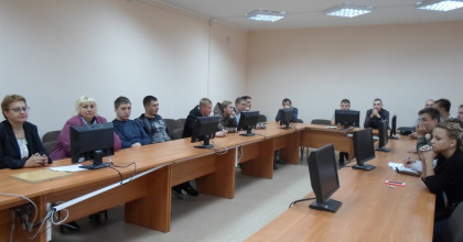 очередная встреча выпускников колледжа корпуса № 2 с представителями СОГКУ «Центр занятости населения города Смоленска» - фото - 1