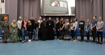городской праздник-презентация выставочных экспозиций «Подвигу новомучеников посвящается» и «Семья как школа веры и любви» - фото - 1