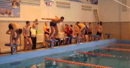 первенство среди обучающихся профессиональных образовательных организаций г.Смоленска по плаванию - фото - 1