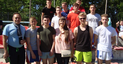 соревнования по легкой атлетике среди мужских команд - фото - 1