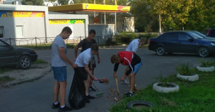 участие в месячнике по благоустройству и очистке территории - фото - 1