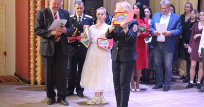 ежегодный военно-патриотический конкурс «Мы патриоты своей страны» - фото - 1