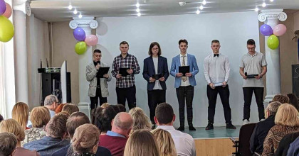 с Международным женским днем, и с праздником весны - фото - 1