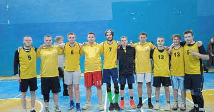 соревнования по баскетболу среди мужских команд - фото - 1