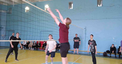 турнир по волейболу среди студентов 1-4 курсов - фото - 1