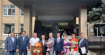 торжественная линейка – открытие кластера Профессионалитет - фото - 1