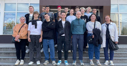 «красные ленты» - фото - 1