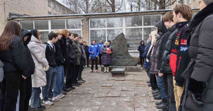  торжественная линейка, посвященная 36-ой годовщине вывода войск из Афганистана - фото - 1