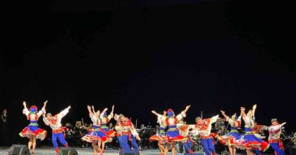 сага на праздничных мероприятиях в театре Грибоедова - фото - 1