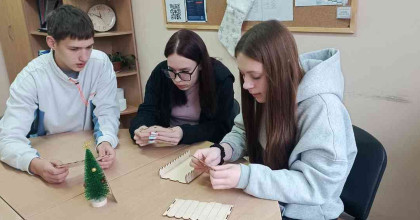 студенты Академии присоединились к всероссийской акции «Покормите птиц!» - фото - 1