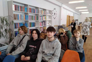 студенты академии посетили праздничное мероприятие в центральной библиотеке - фото - 1