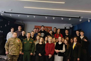 встреча с защитниками: урок мужества в Академии - фото - 1