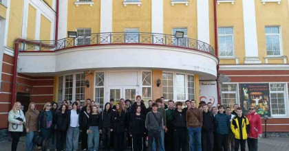 кукольный театр без границ: студенты САГА открыли для себя Петра I глазами белорусских мастеров - фото - 1