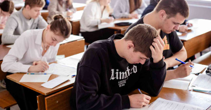 региональные олимпиады среди обучающихся профессиональных образовательных организаций Смоленской области в 2026 году - фото - 1