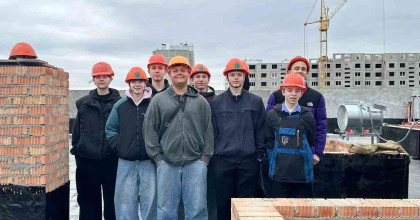 знакомство со стройкой: воспитанники проекта «ПАЗЛ» увидели профессию изнутри - фото - 1